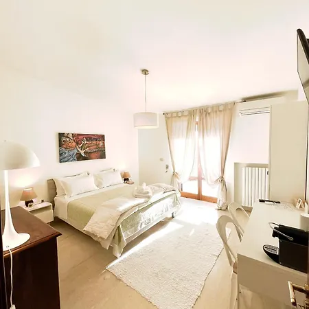 Oda ve Kahvaltı Le Saline 3*